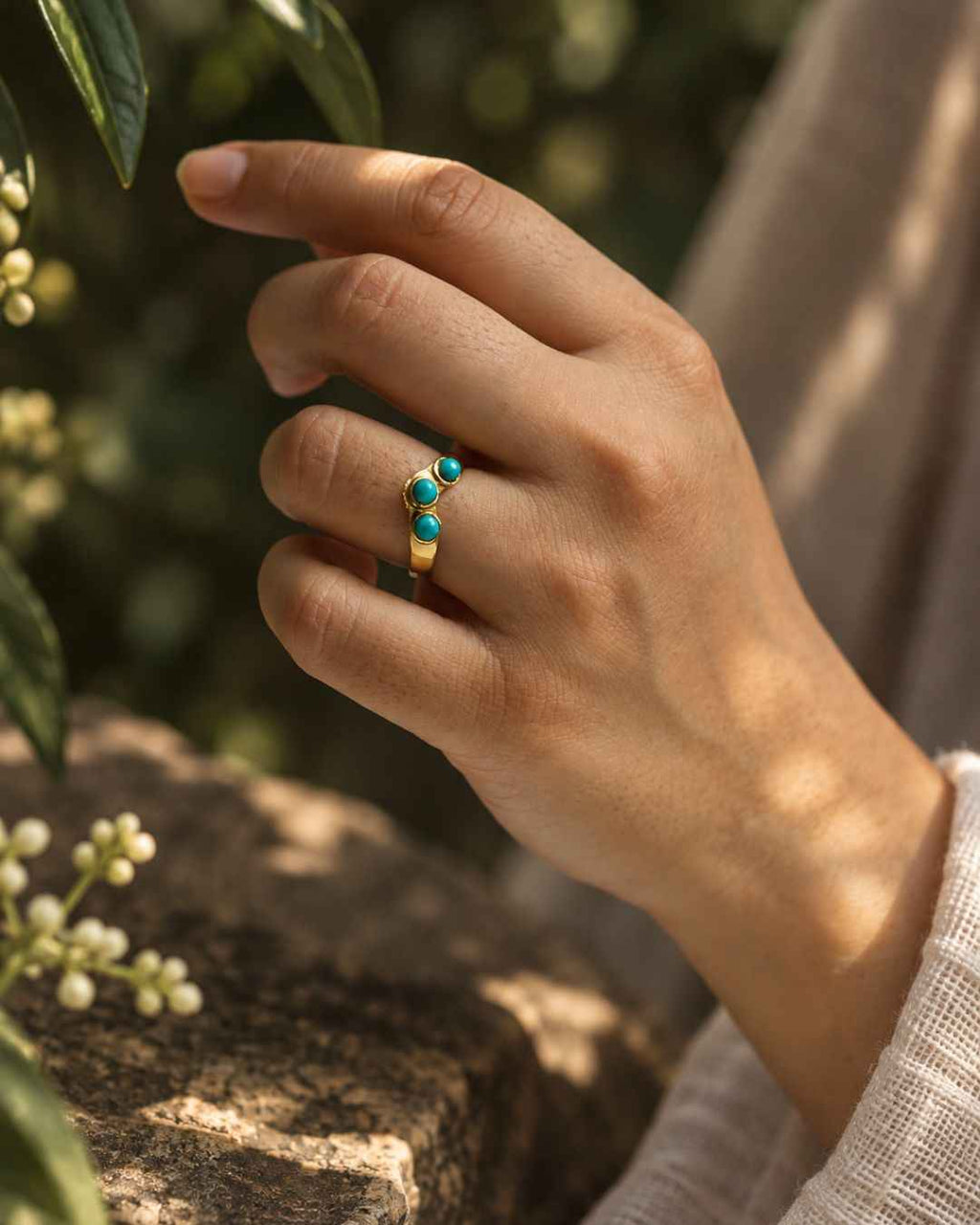 Trine – Brass Ring with Three Gemstones
