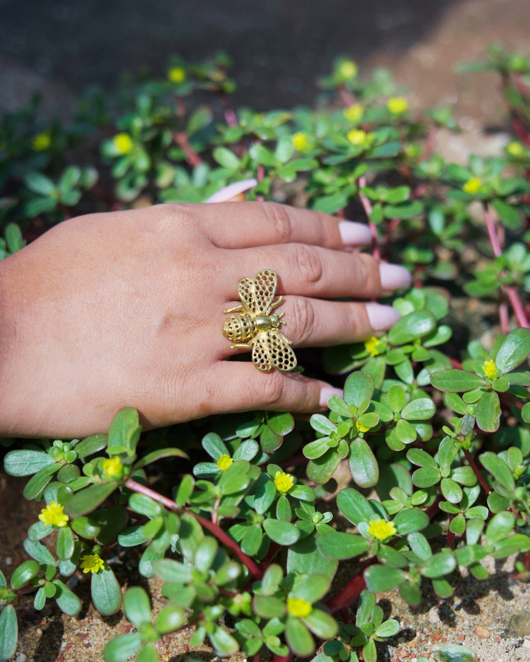 Wild Nectar – Honey Bee Brass Statement Ring - JUNUKA