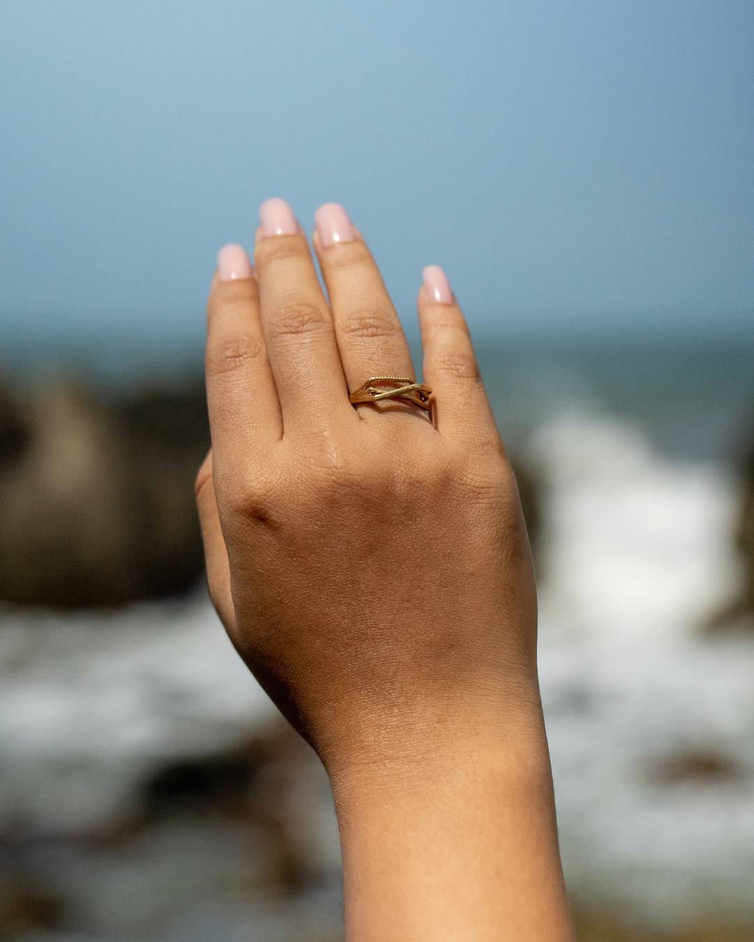 Crosswinds – Crossover Brass Ring - Adjustable size 3-5 - JUNUKA