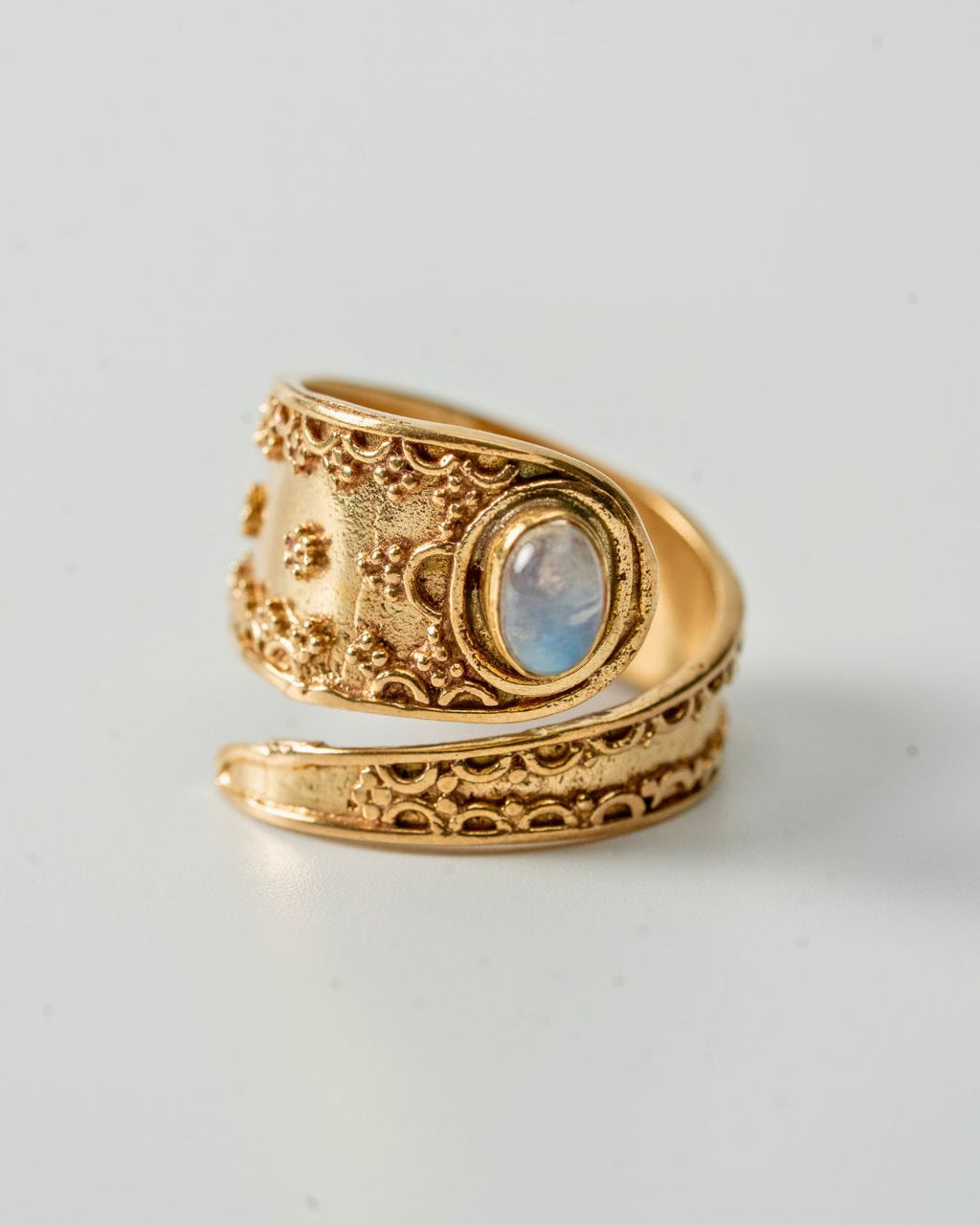 Miraaj – Brass Wrap Ring with Stone - JUNUKA