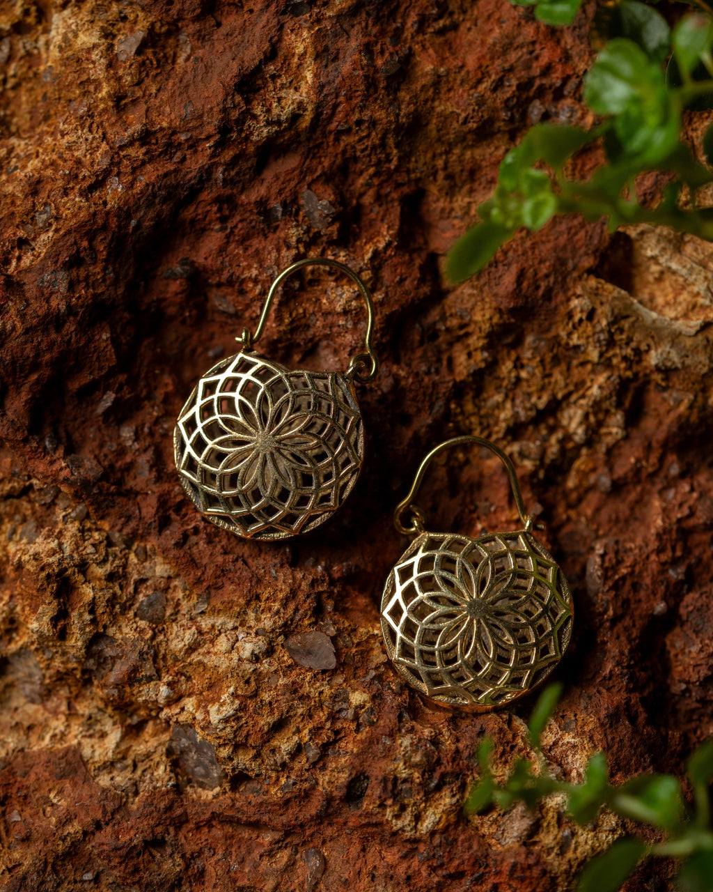 Mandara – Mandala-Inspired Brass Hoop Earrings - JUNUKA