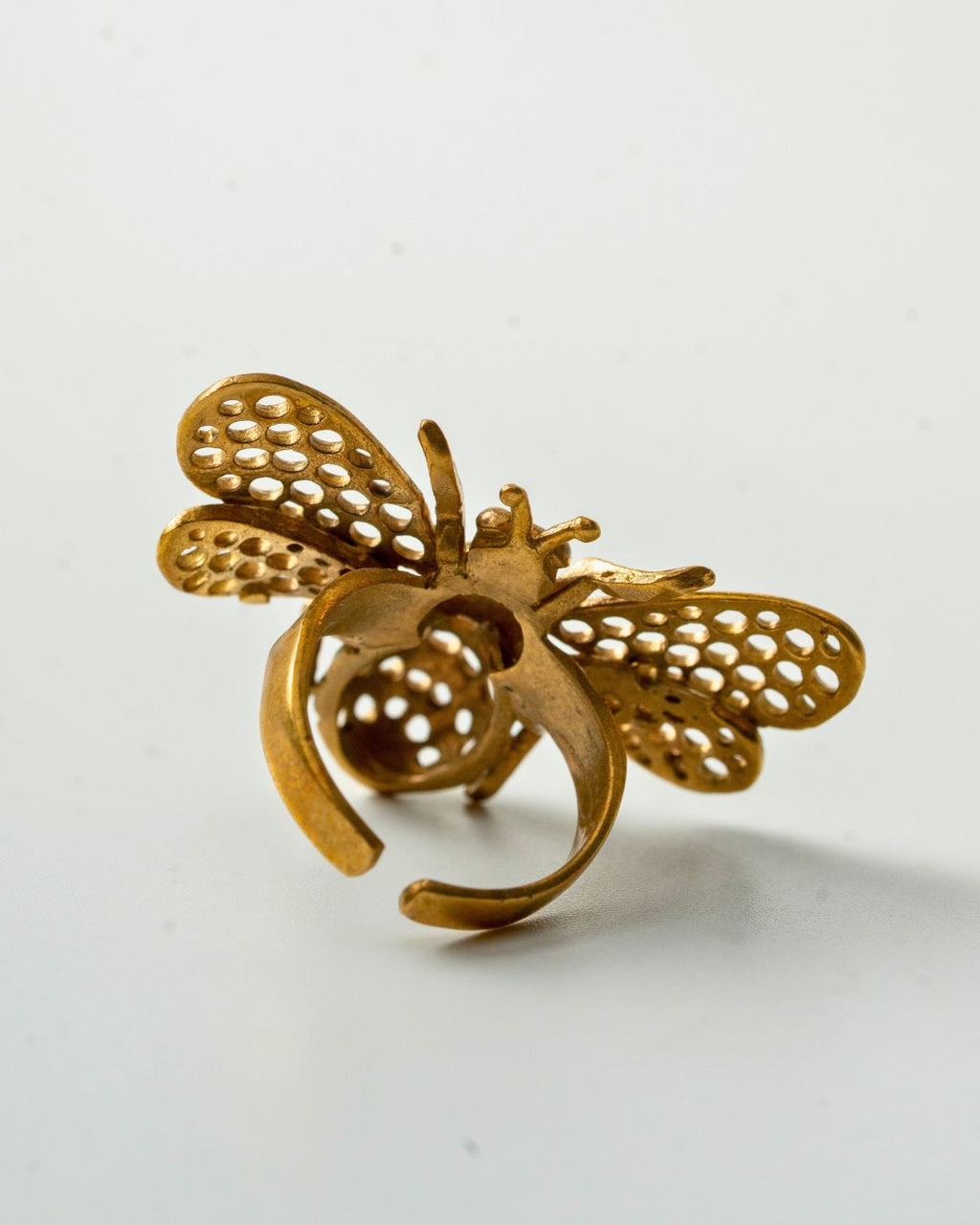 Wild Nectar – Honey Bee Brass Statement Ring - JUNUKA