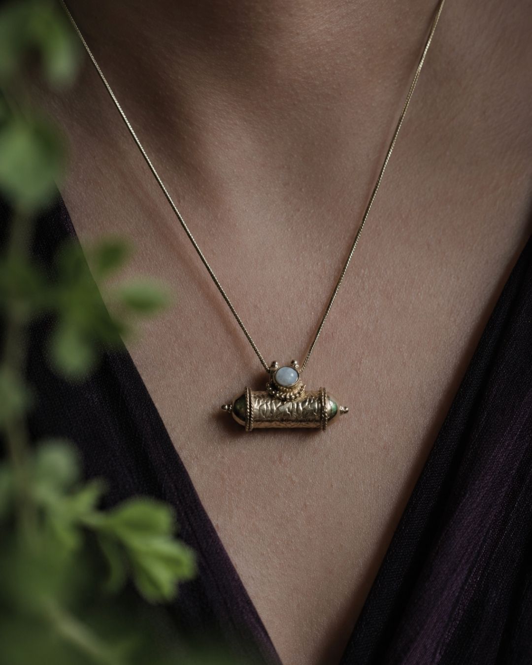 Keepsake – Gemstone Cylinder Pendant Necklace with Chain - JUNUKA