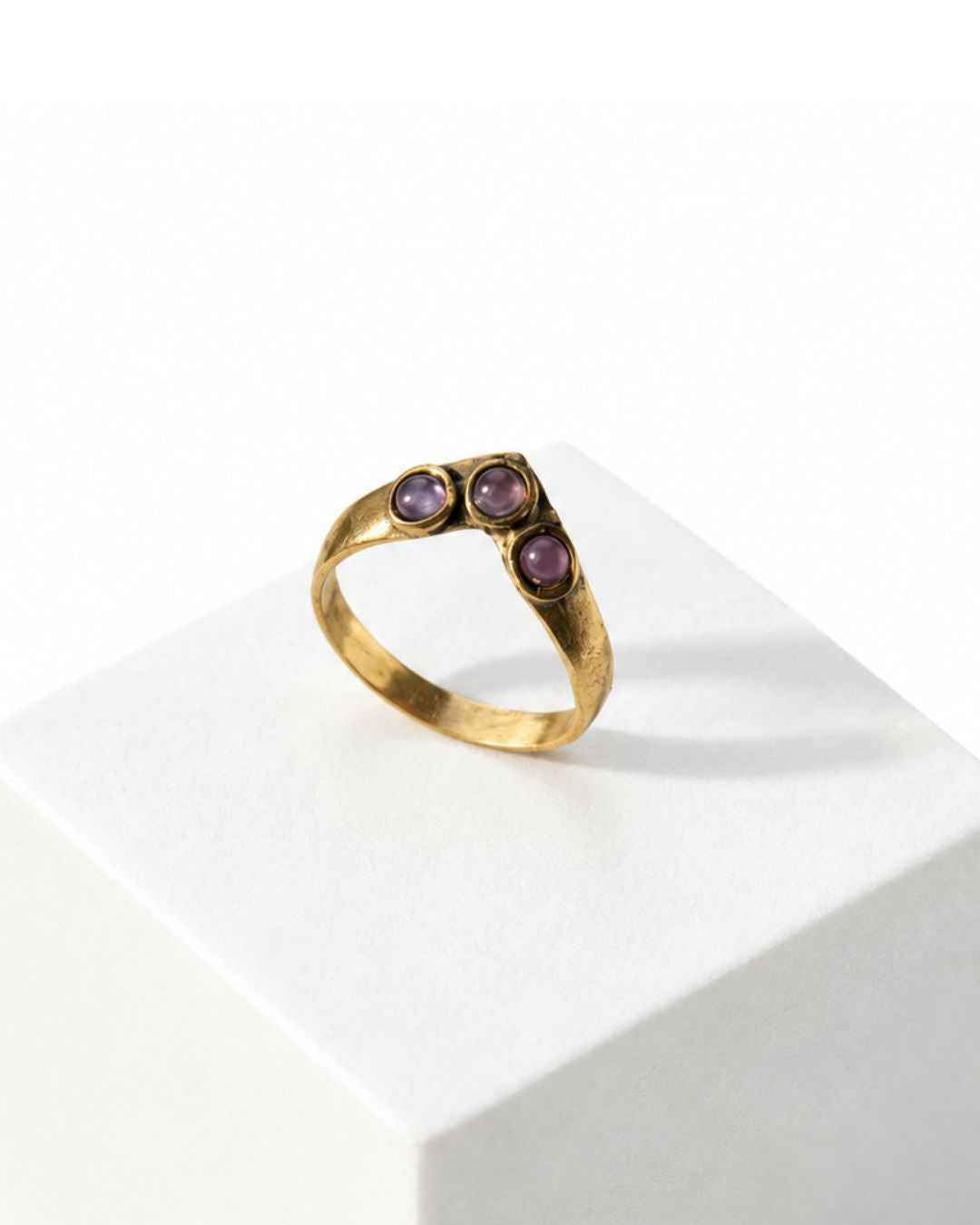 Trine – Brass Ring with Three Gemstones