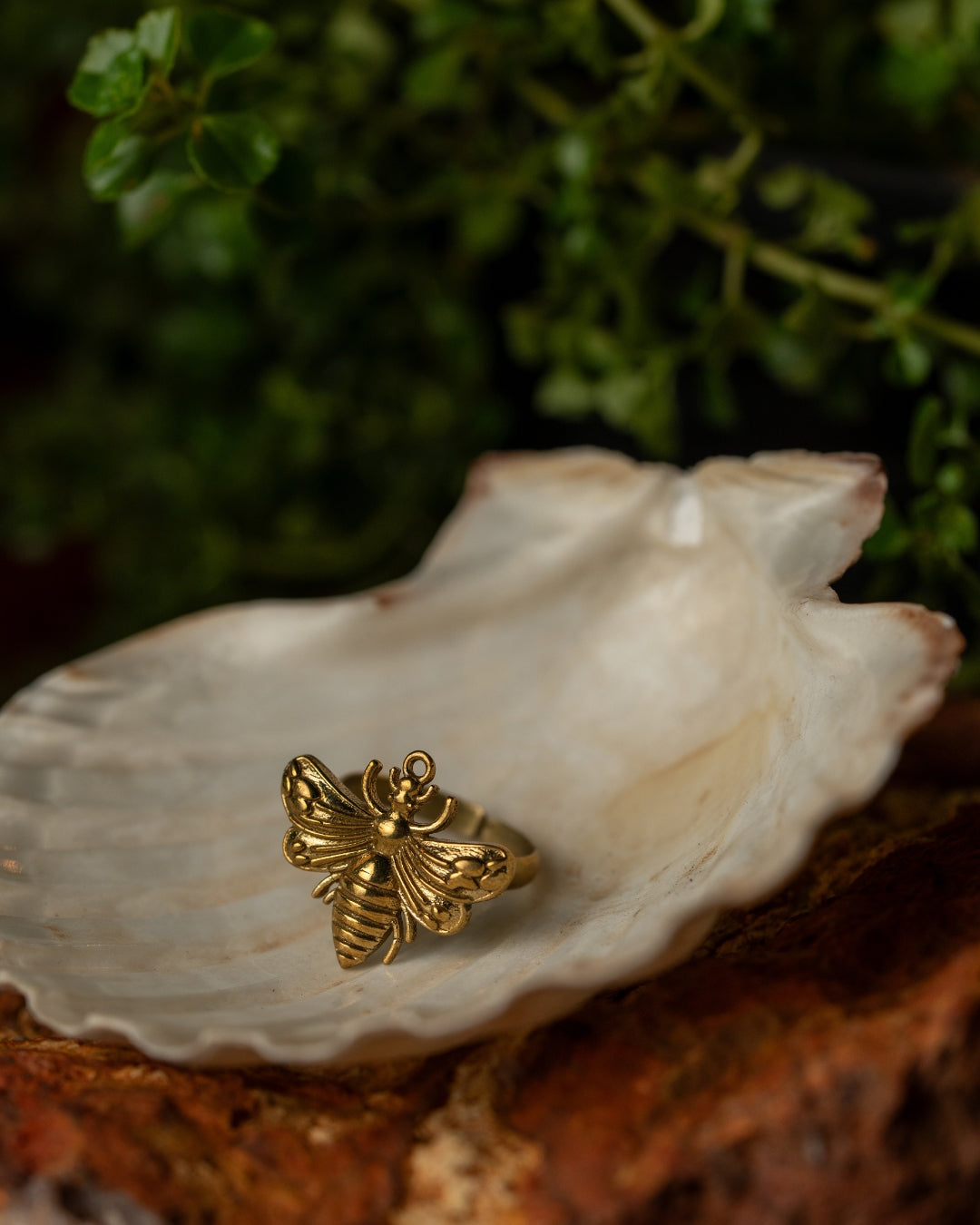 Meli – Honey Bee Brass Ring - JUNUKA