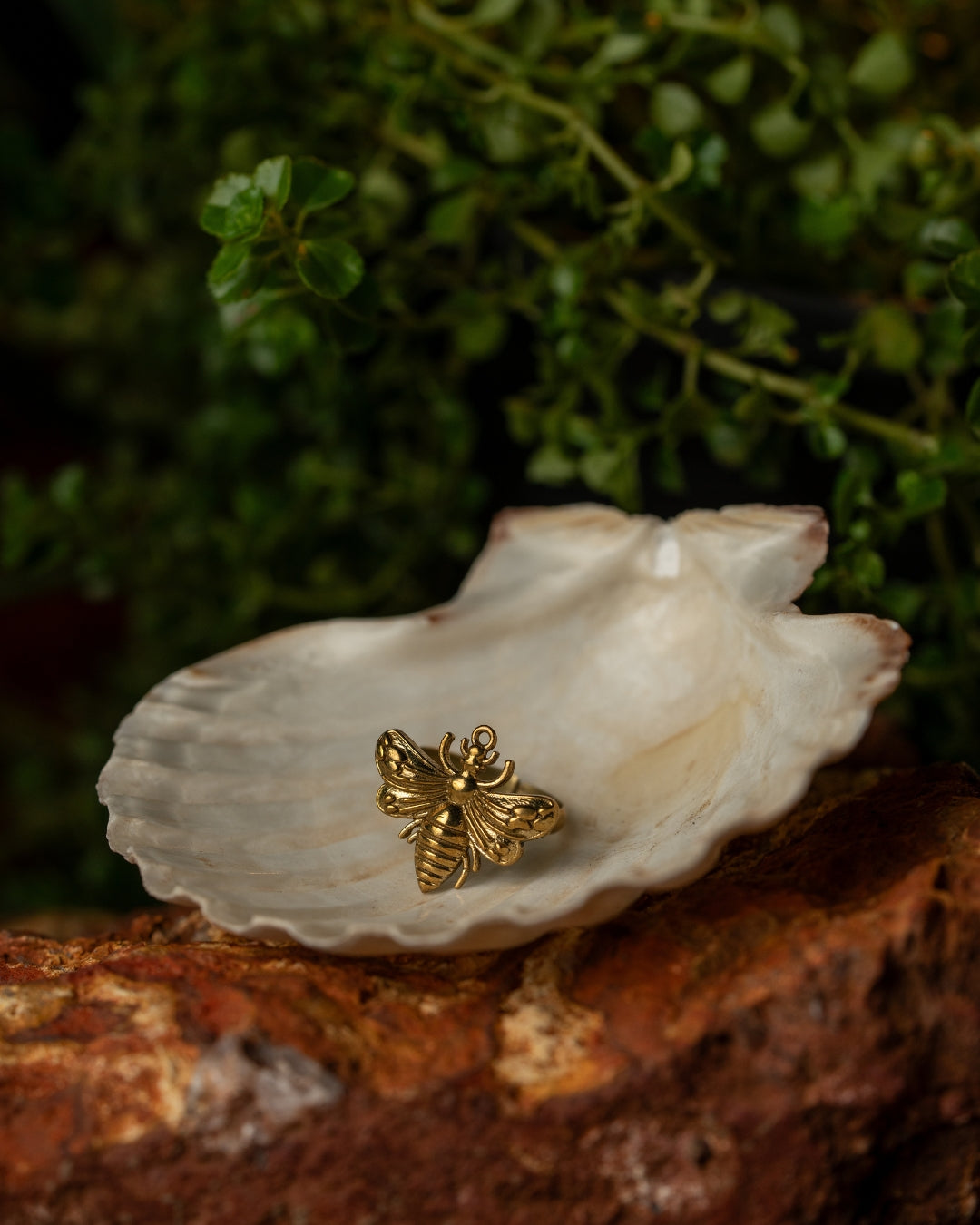 Meli – Honey Bee Brass Ring - JUNUKA