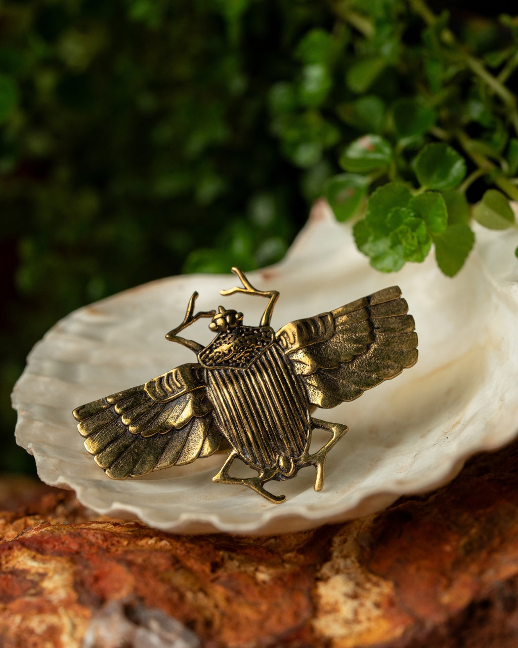 Scarabé – Oversized Winged Scarab Brass Statement Ring - JUNUKA