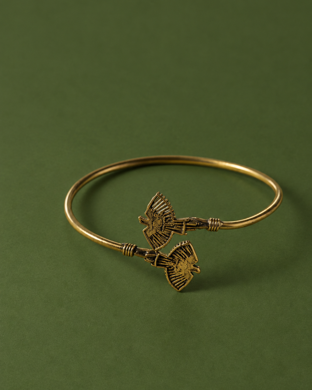 Uri – Flying Birds Brass Bangle