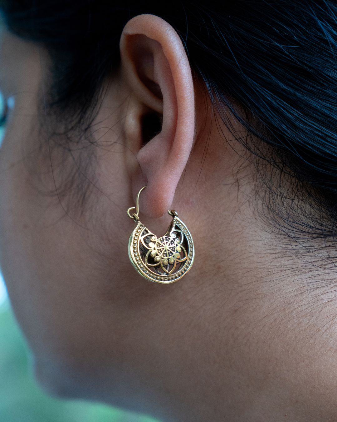Rosara - Antique Brass Floral Statement Earrings - JUNUKA