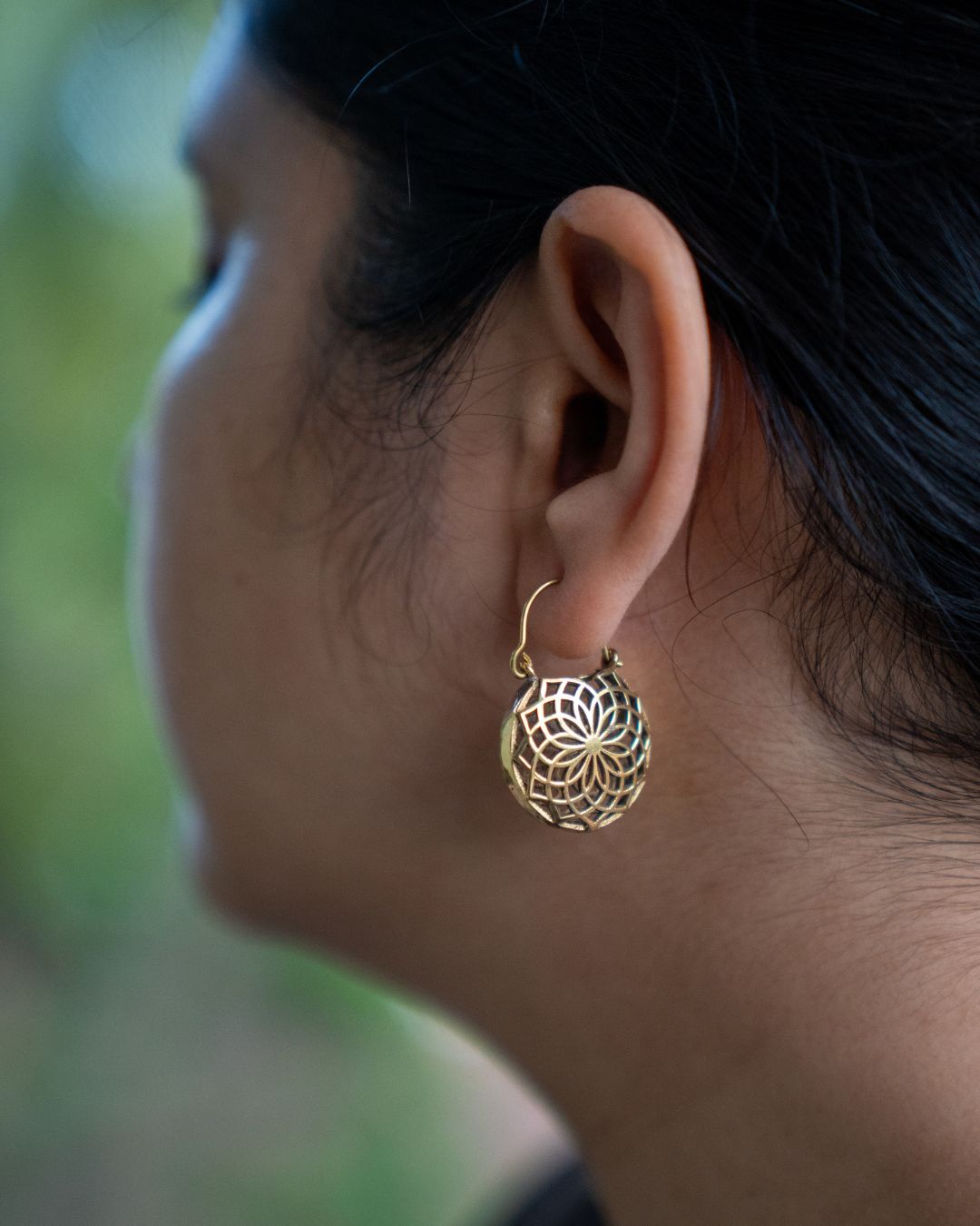 Mandara – Mandala-Inspired Brass Hoop Earrings - JUNUKA