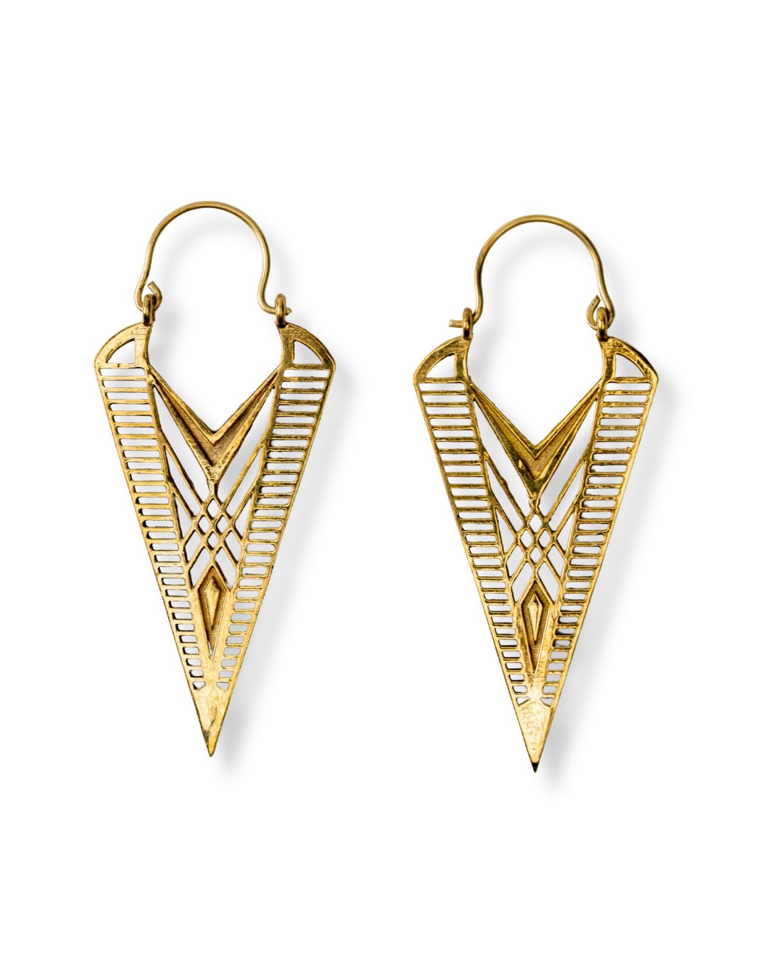 Wayfinder – Geometric Arrowhead Brass Drop Earrings - JUNUKA