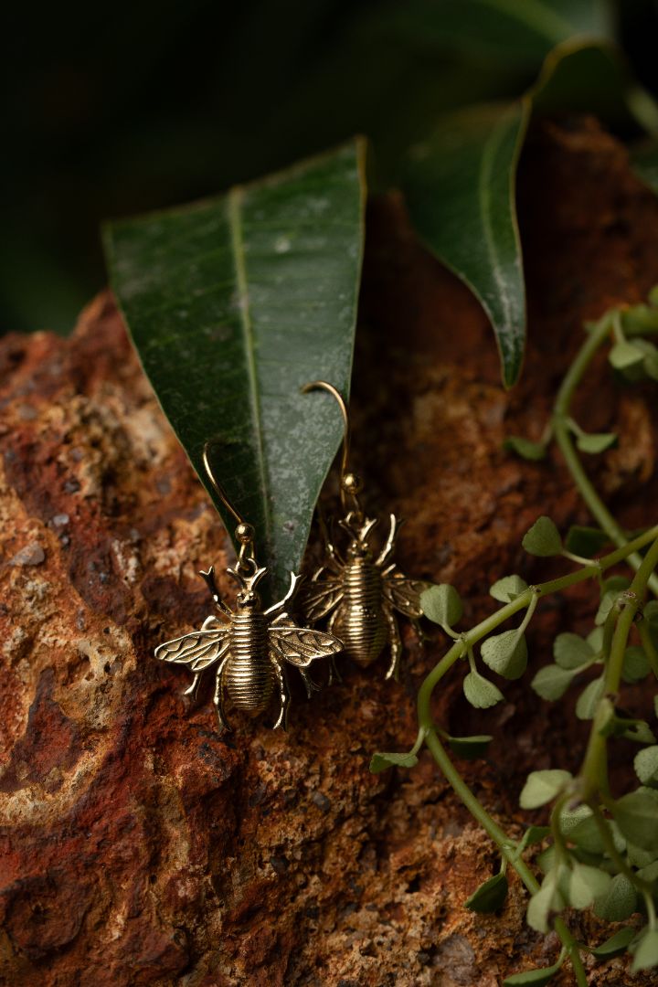 Mou – Honey Bee Brass Drop Earrings - JUNUKA